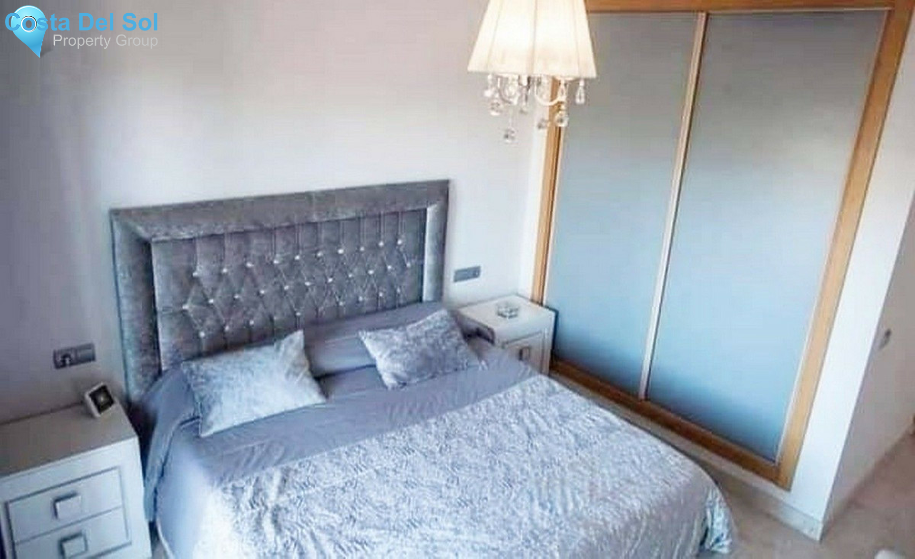 Middle Floor Apartment in Bel Air-1507946