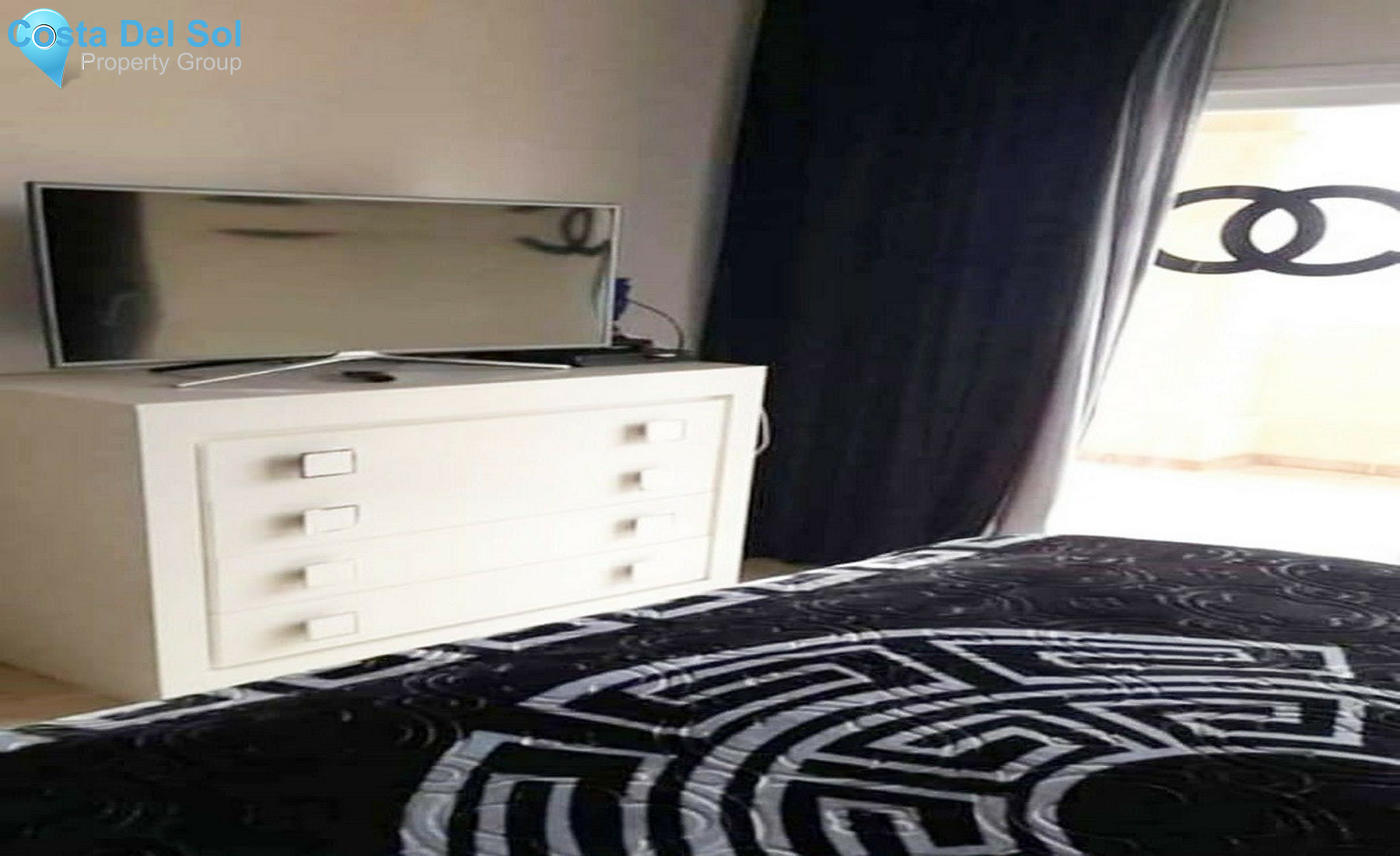 Middle Floor Apartment in Bel Air-1507951