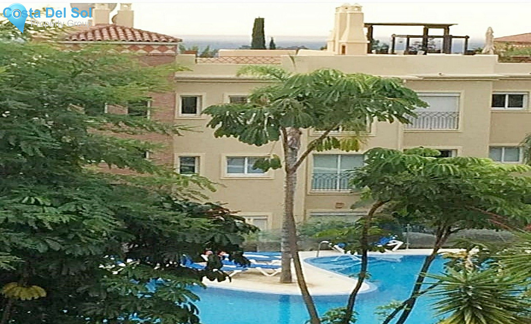 Middle Floor Apartment in Bel Air-1507939