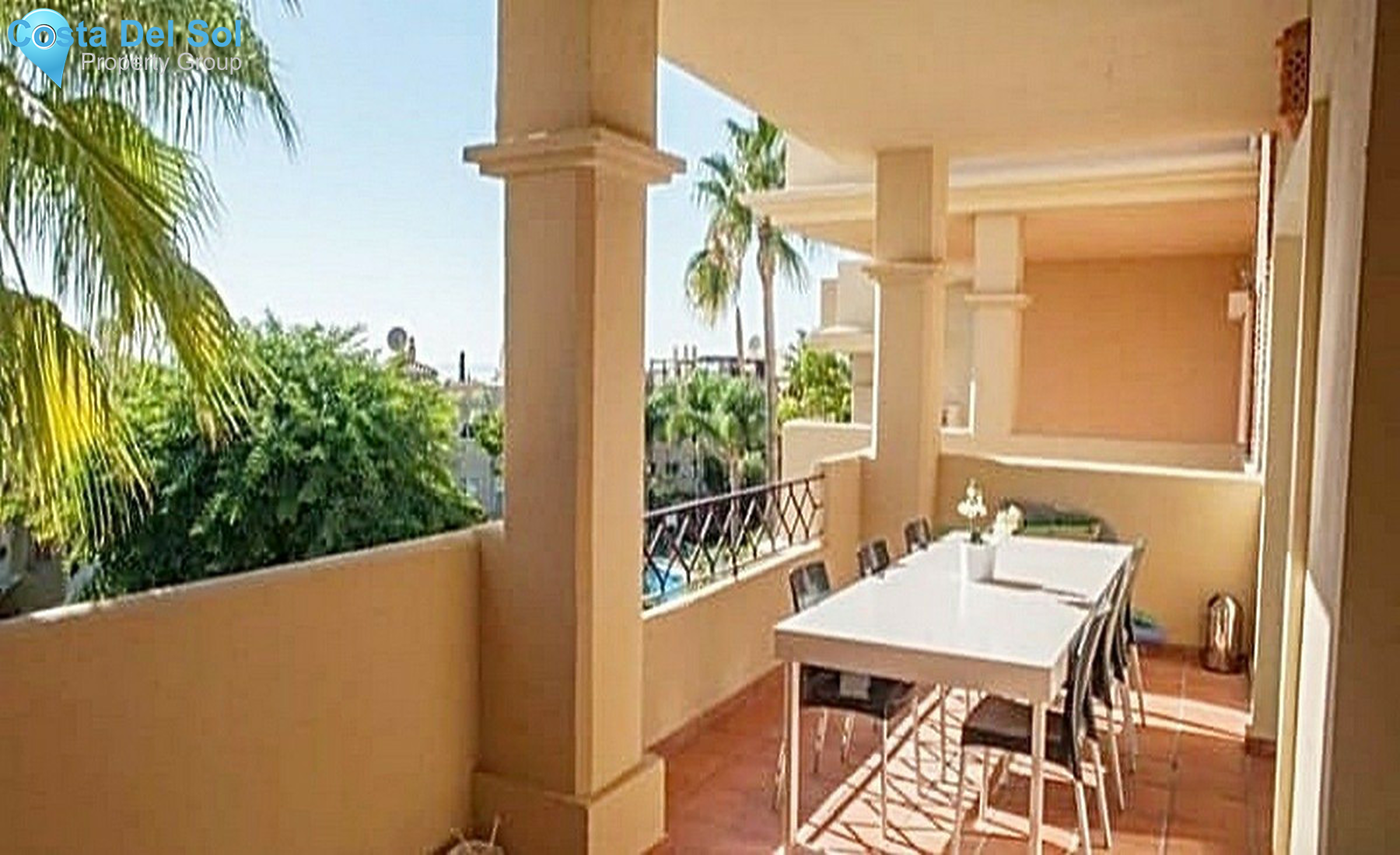 Middle Floor Apartment in Bel Air-1507943