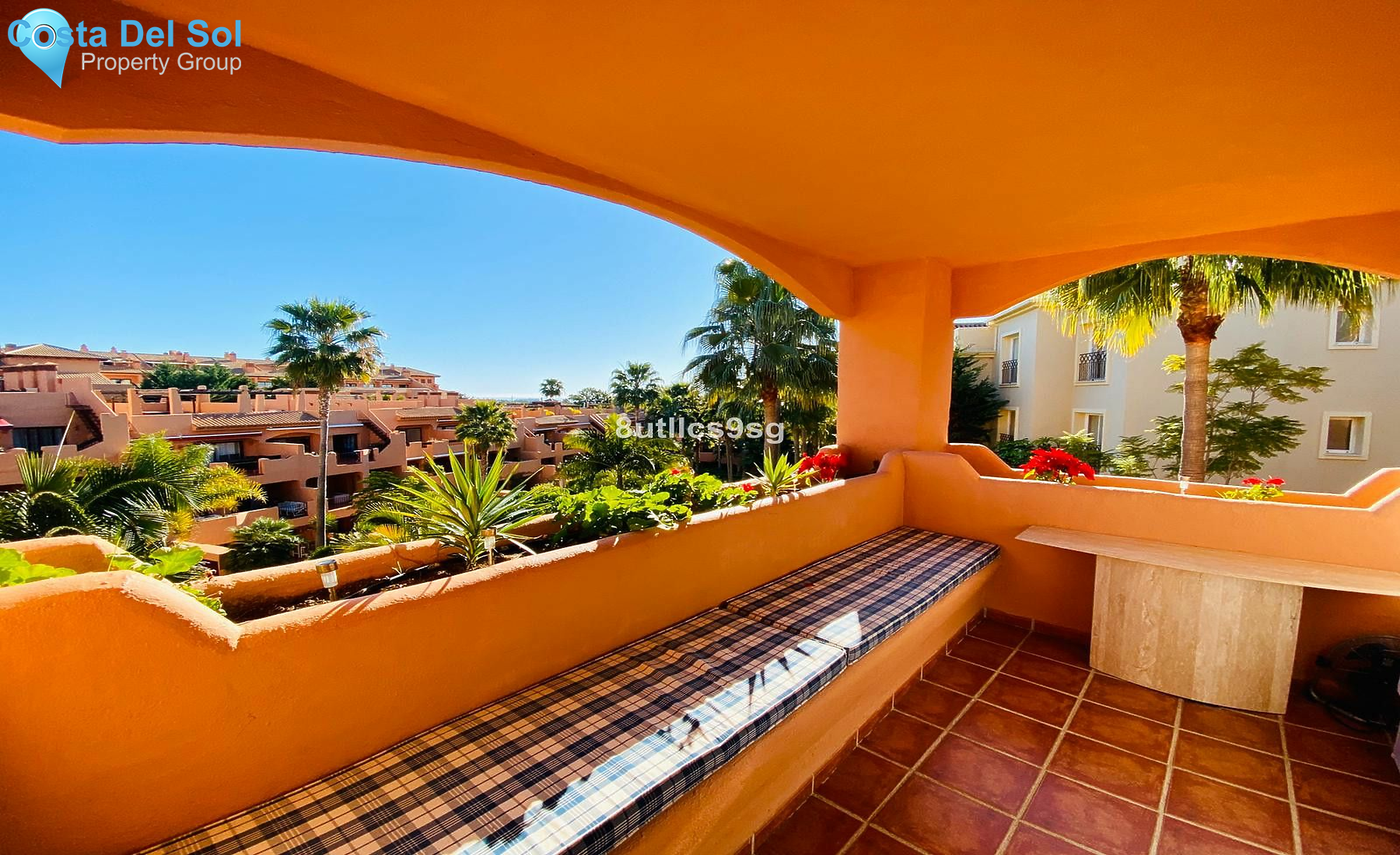 Middle Floor Apartment in Bel Air-1520094