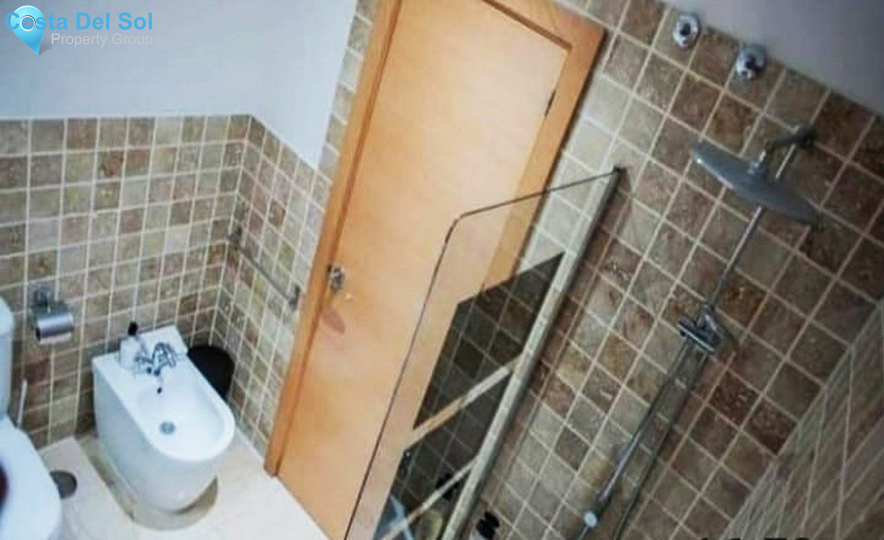 Middle Floor Apartment in Bel Air-1534106