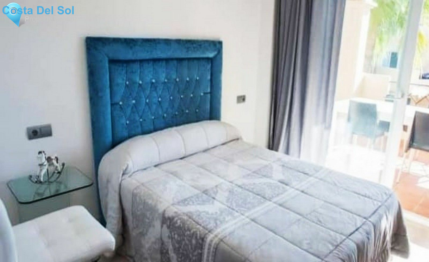 Middle Floor Apartment in Bel Air-1534097