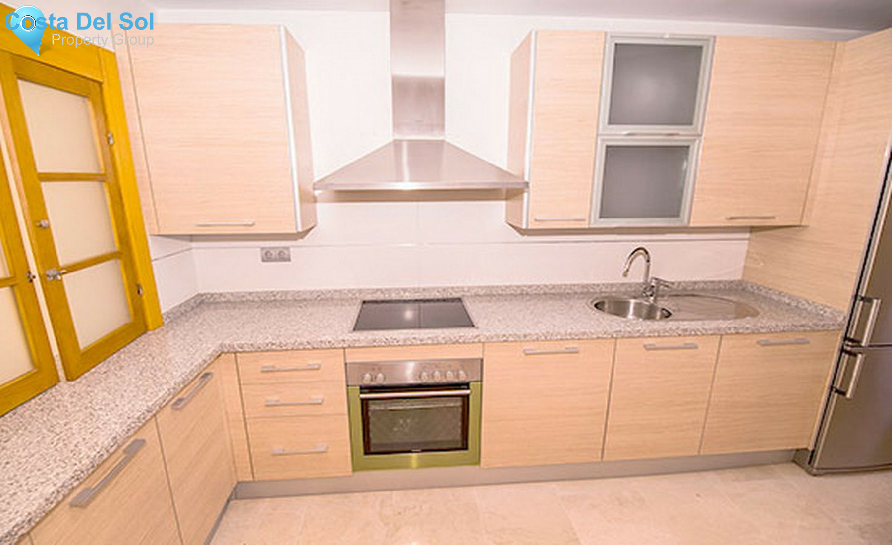 Middle Floor Apartment in Benahavís-1238879