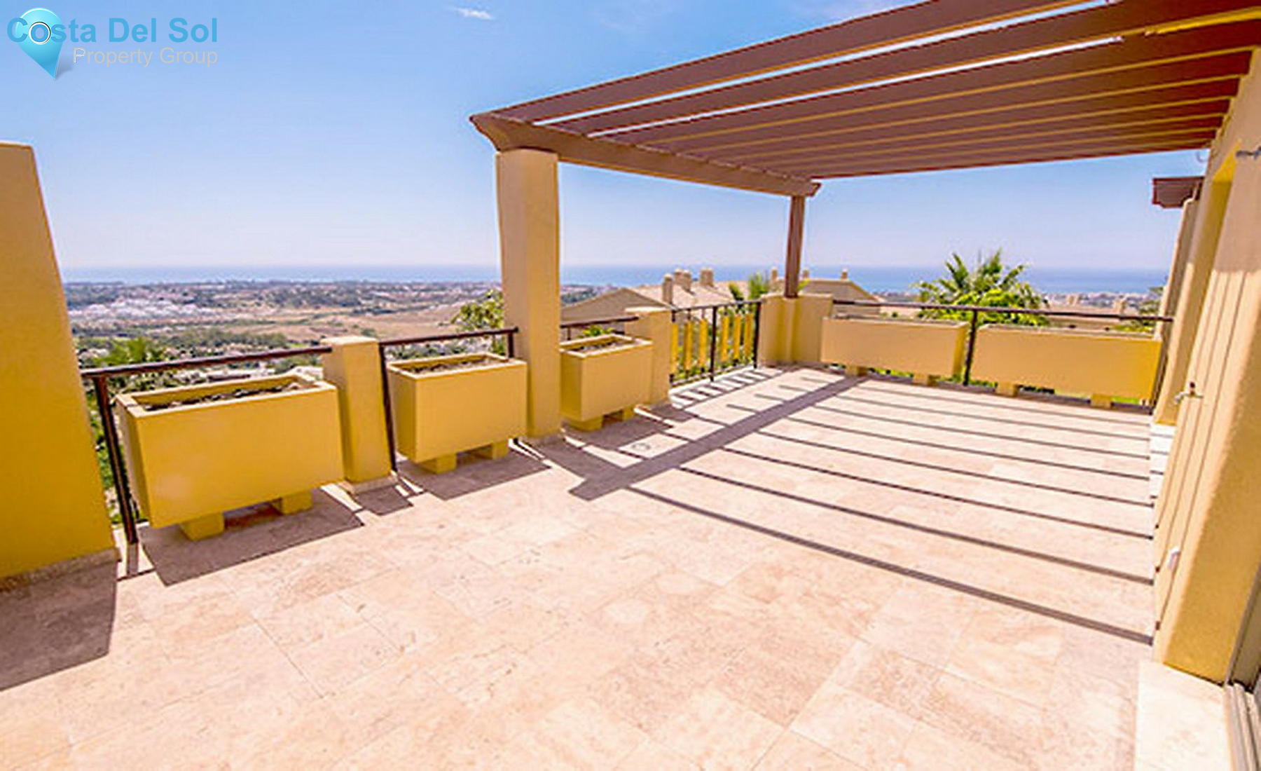 Middle Floor Apartment in Benahavís-1238877