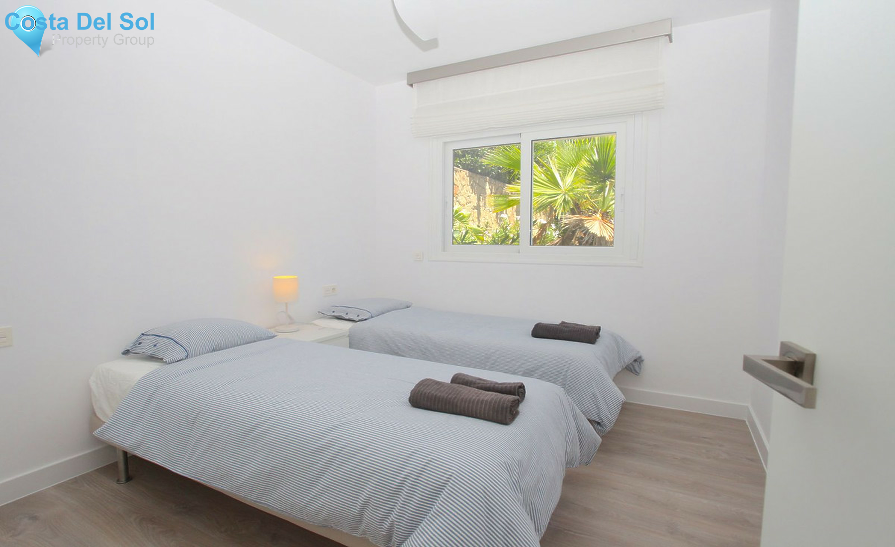 Middle Floor Apartment in Benahavís-1241811