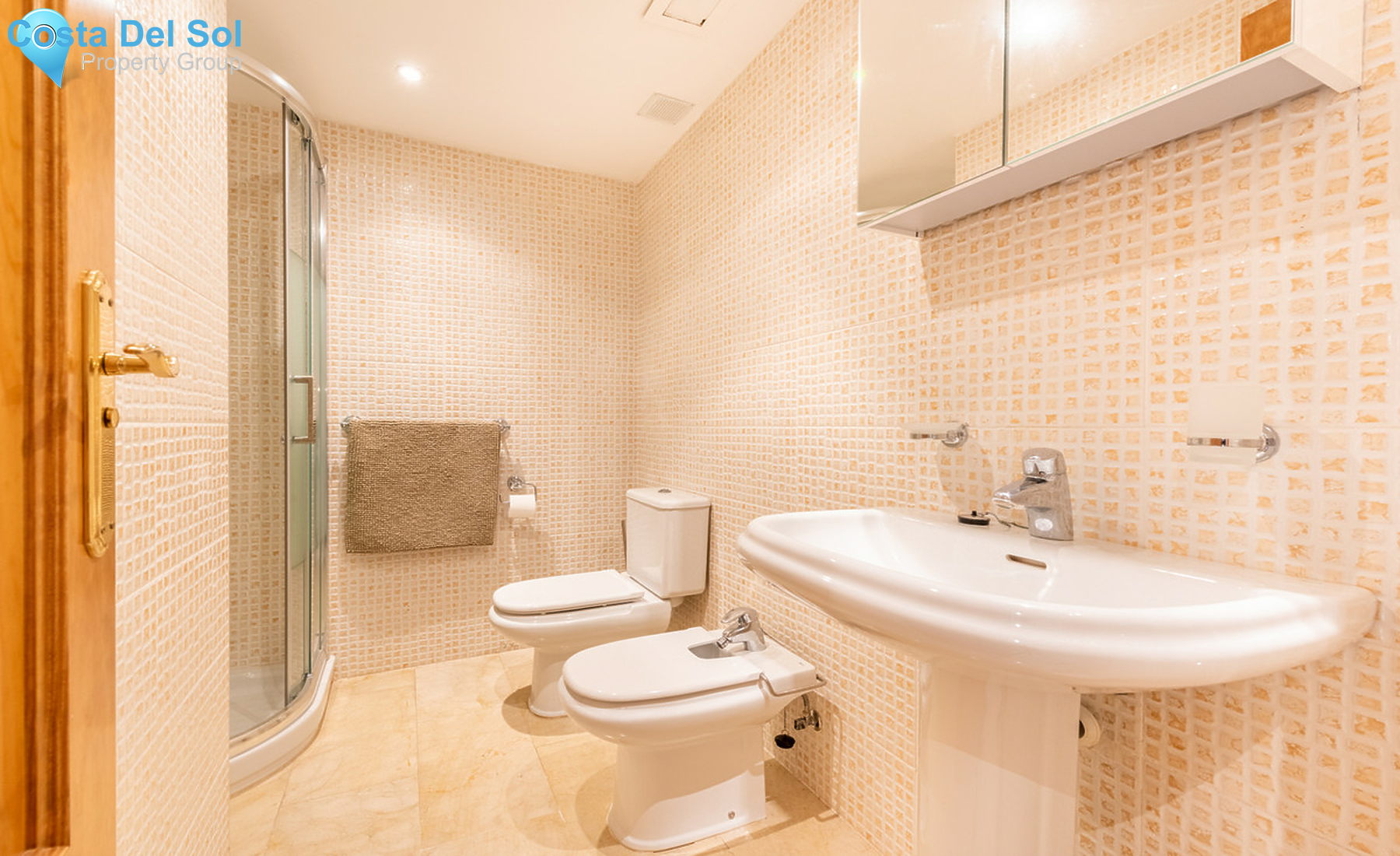 Middle Floor Apartment in Benahavís-1258297