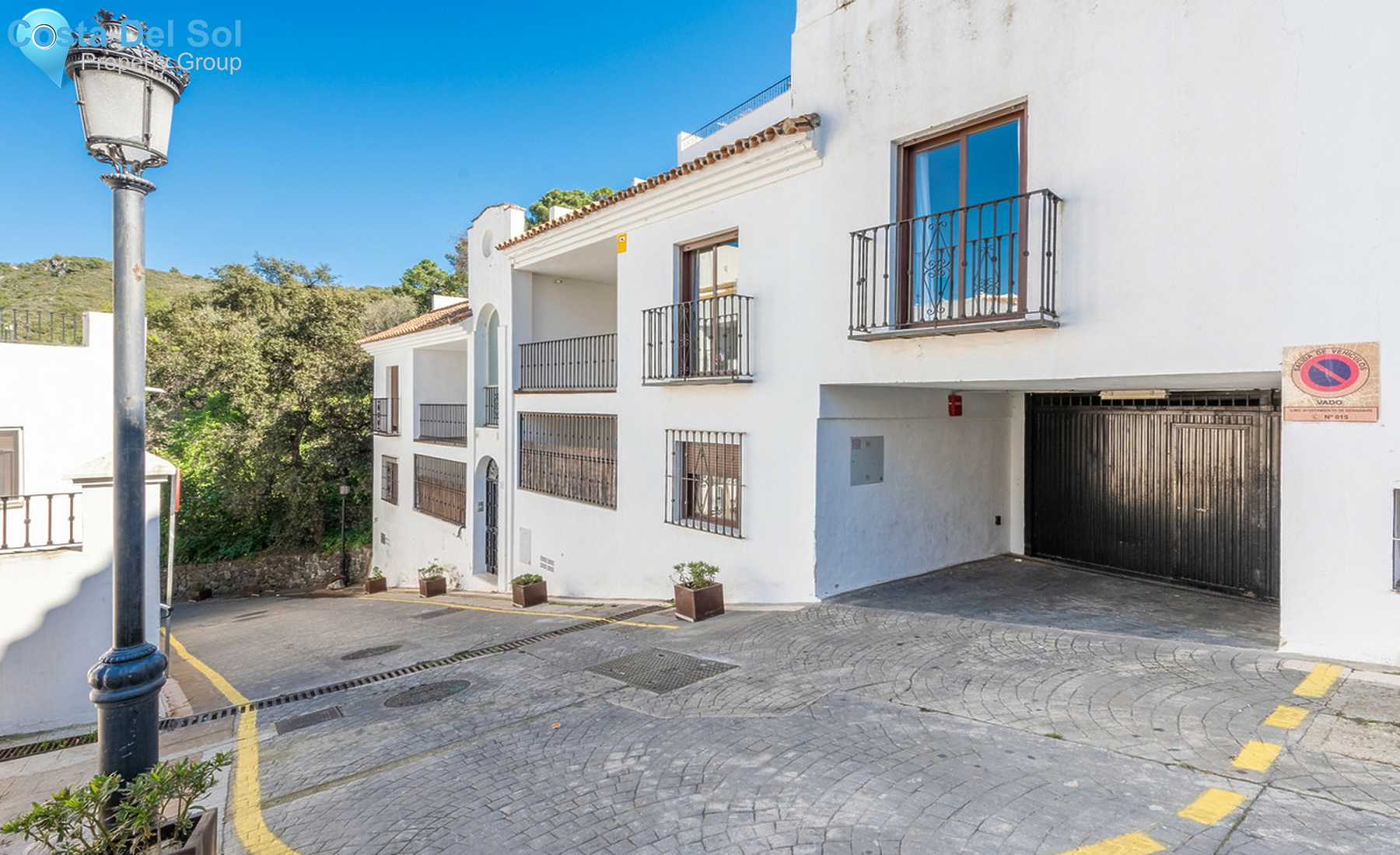 Middle Floor Apartment in Benahavís-1258301