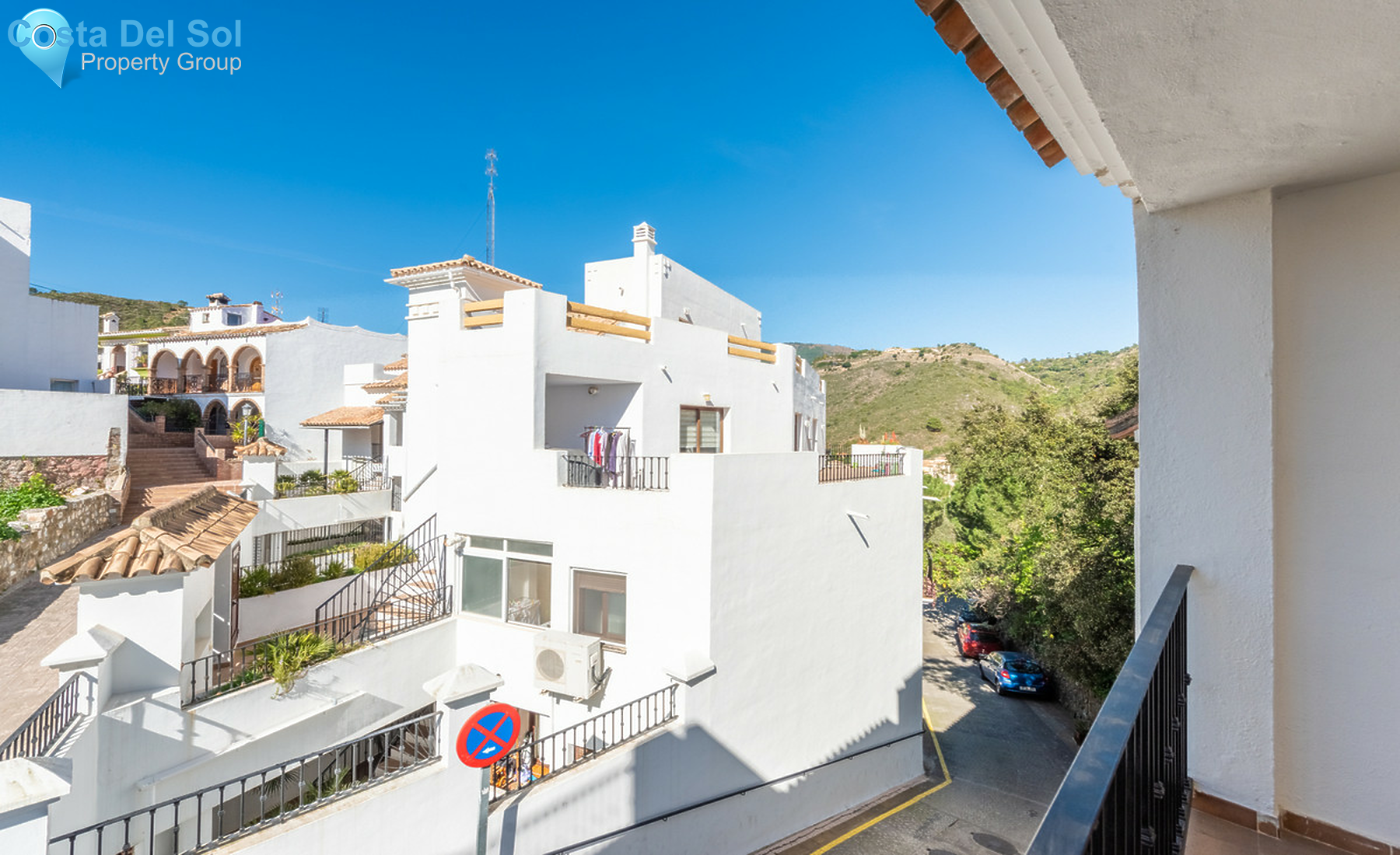 Middle Floor Apartment in Benahavís-1258303