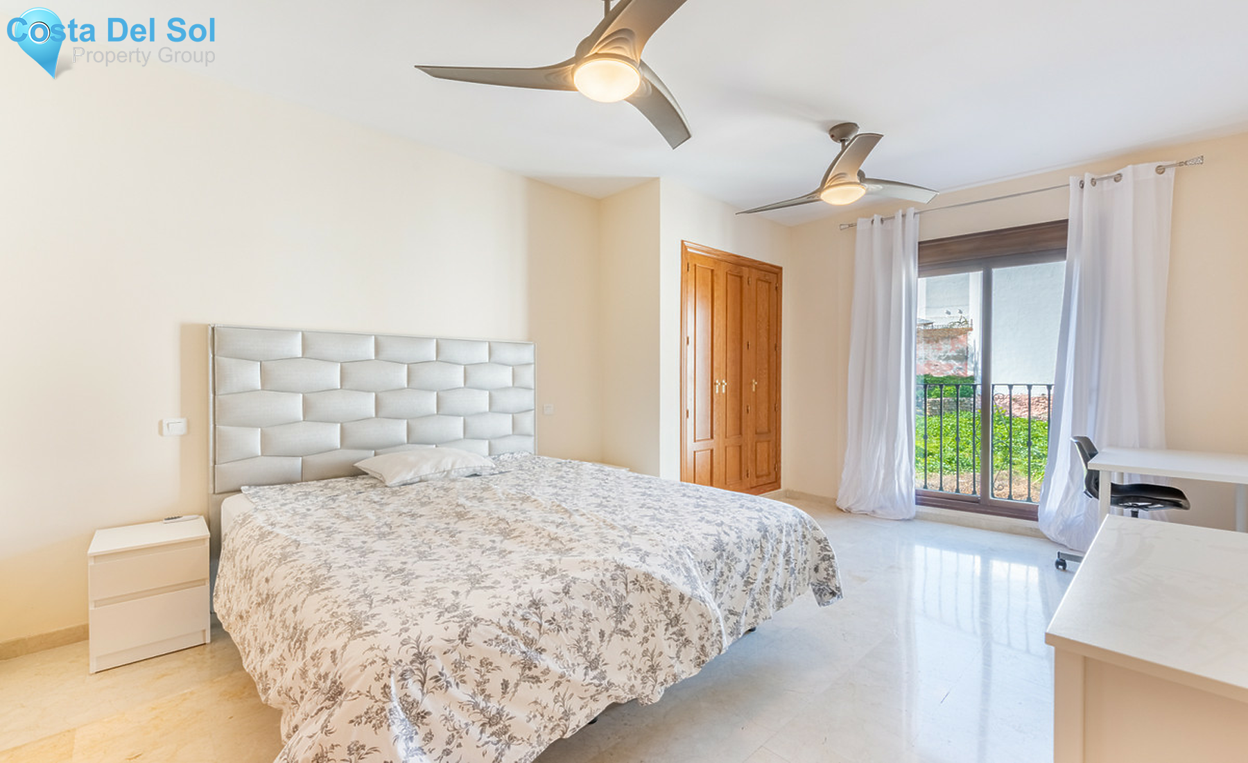 Middle Floor Apartment in Benahavís-1258293