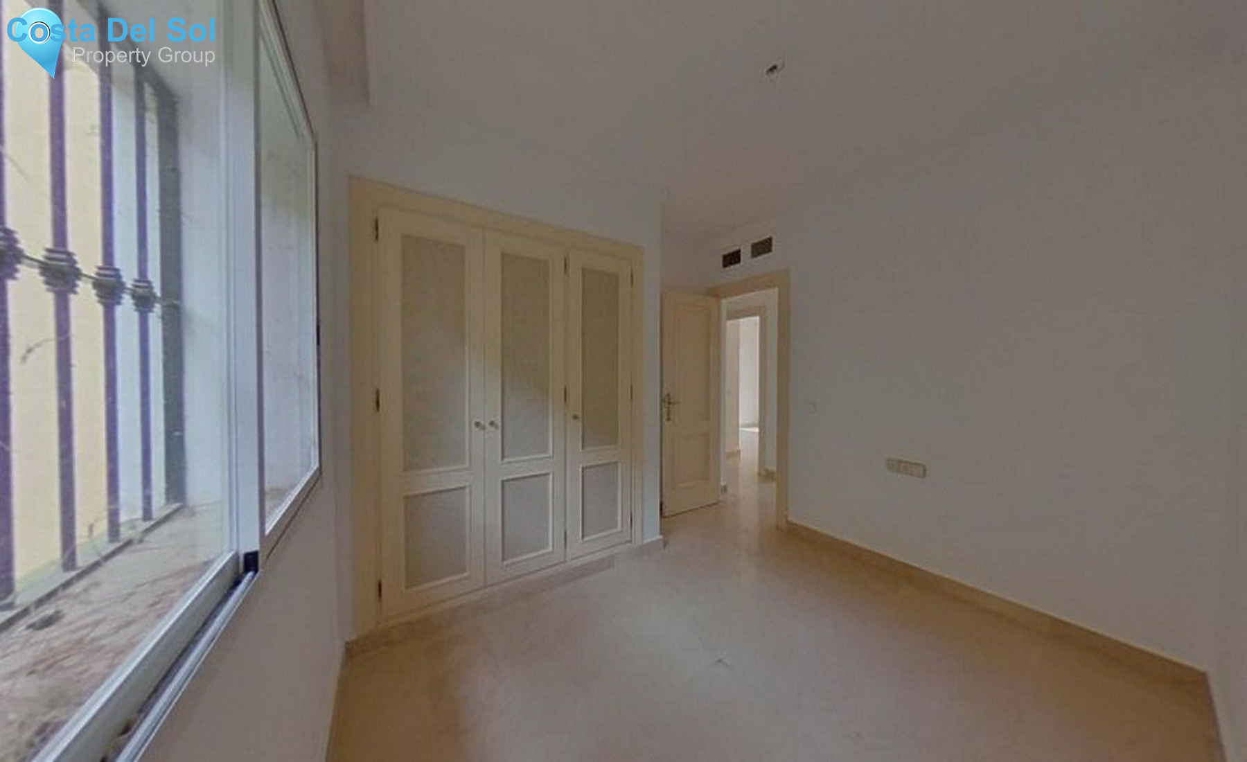 Middle Floor Apartment in Benahavís-1401184