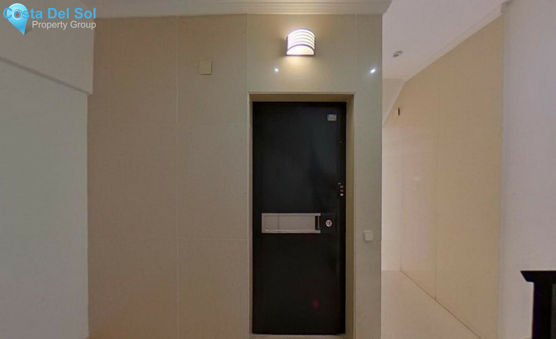 Middle Floor Apartment in Benahavís-1401172