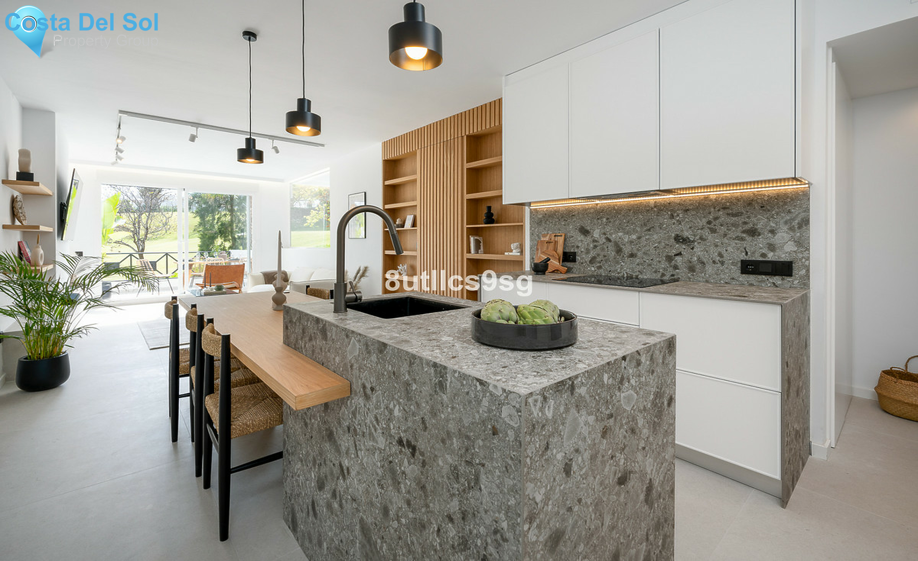 Middle Floor Apartment in Benahavís-1403985