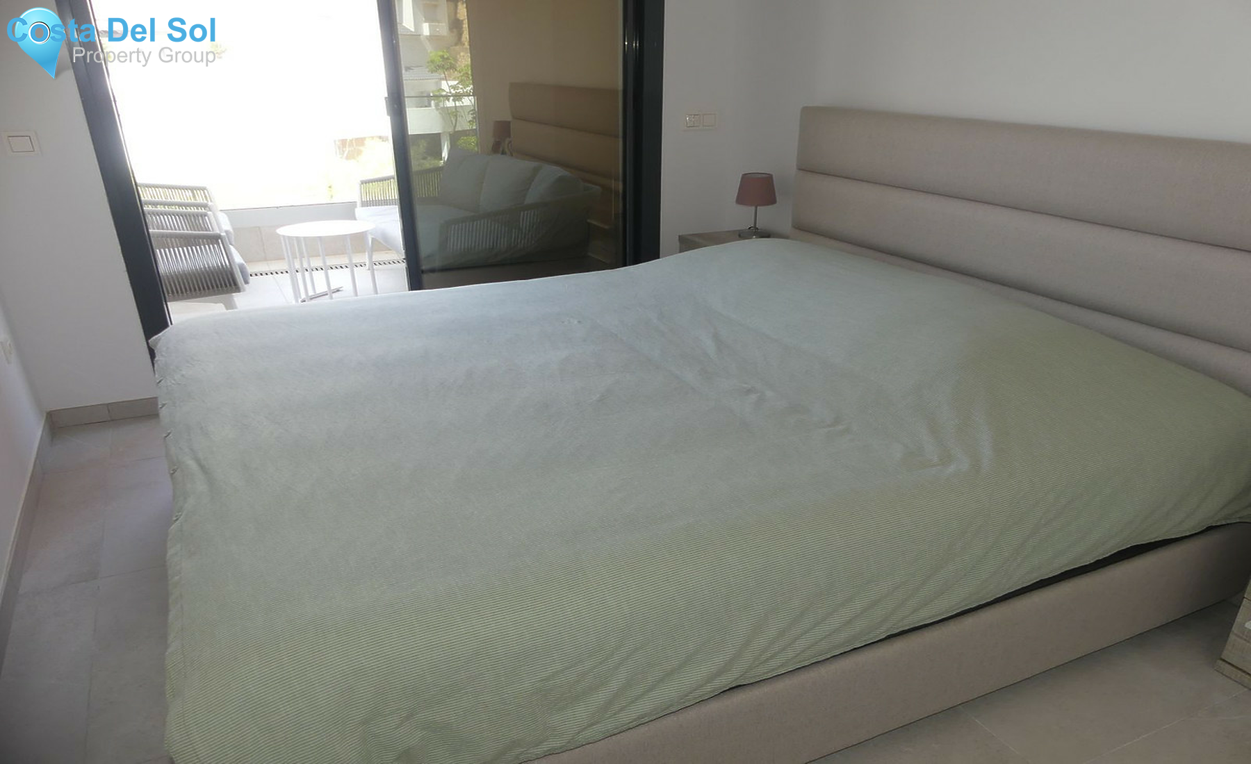 Middle Floor Apartment in Benahavís-1407554