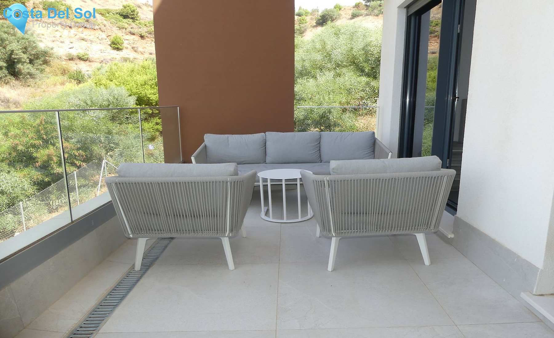 Middle Floor Apartment in Benahavís-1407552