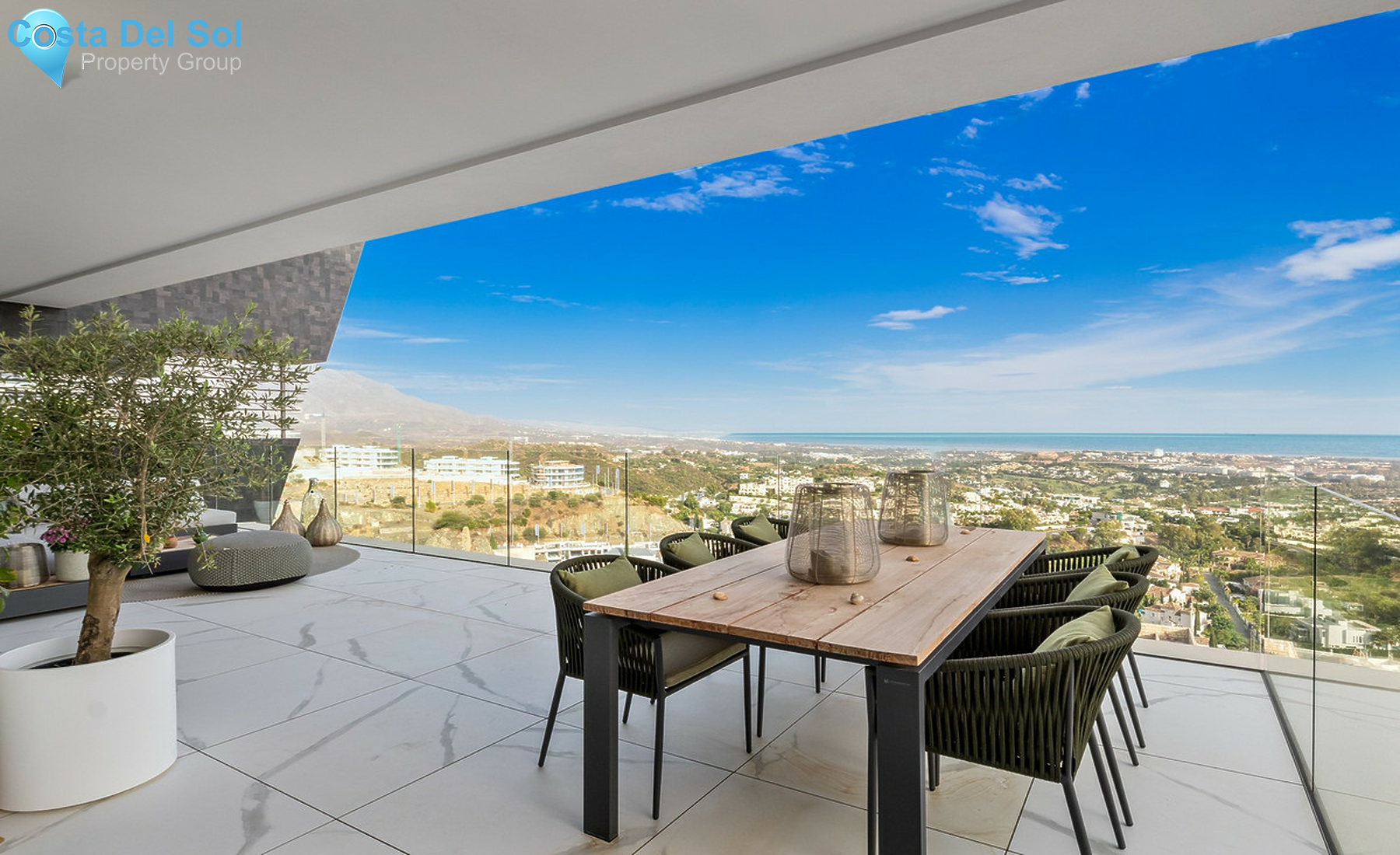 Middle Floor Apartment in Benahavís-1452838