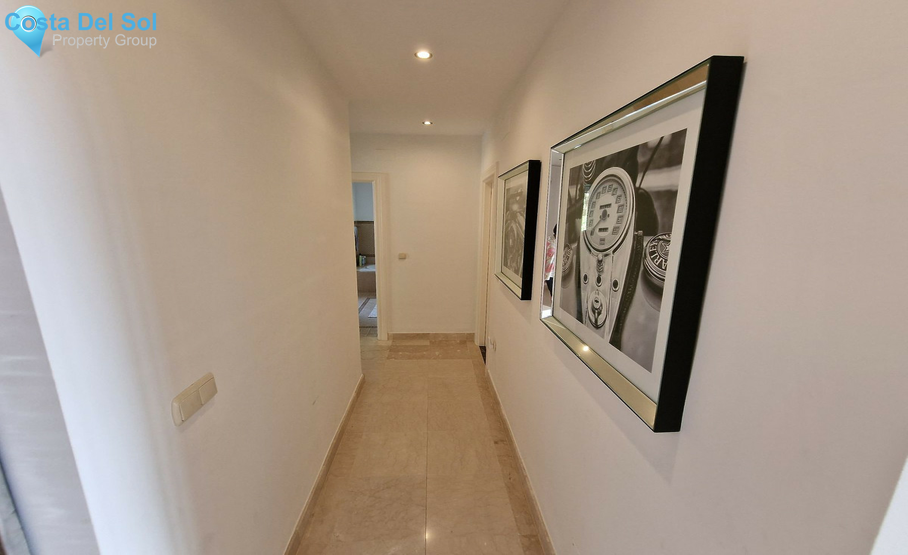 Middle Floor Apartment in Benahavís-1457464
