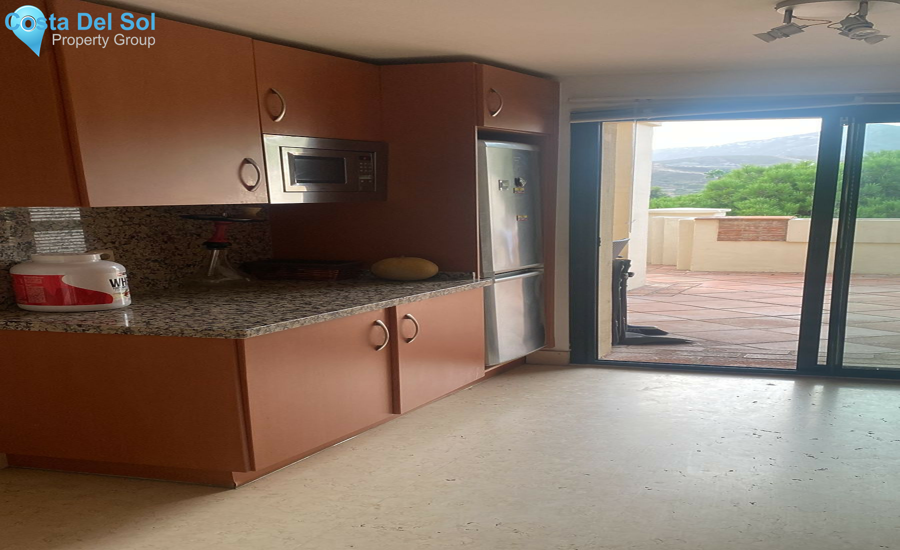 Middle Floor Apartment in Benahavís-1457789