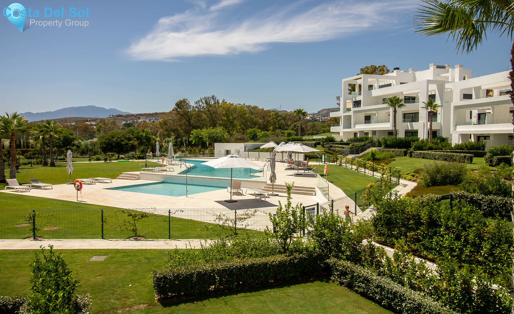 Middle Floor Apartment in Benahavís-1502136