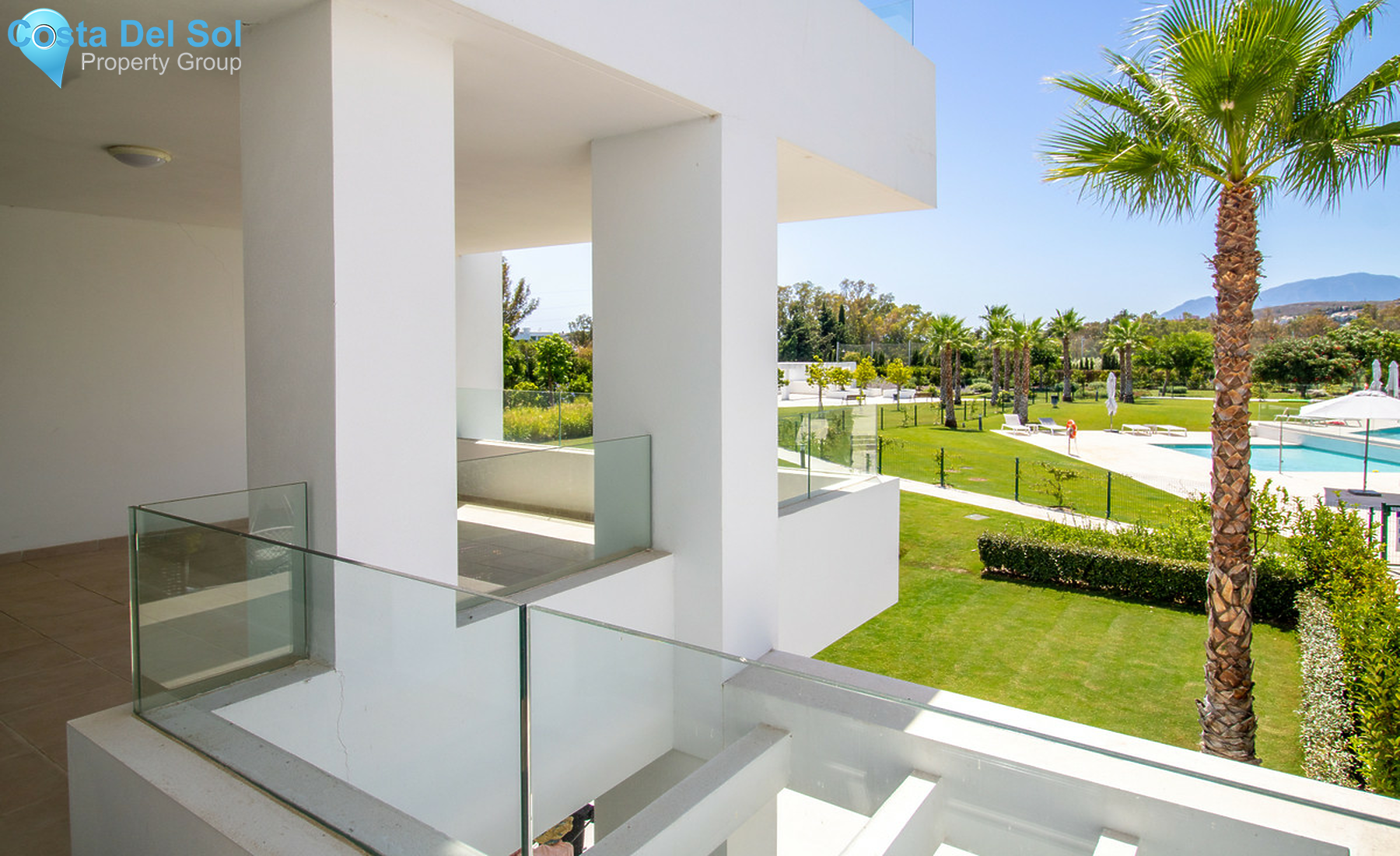 Middle Floor Apartment in Benahavís-1502127