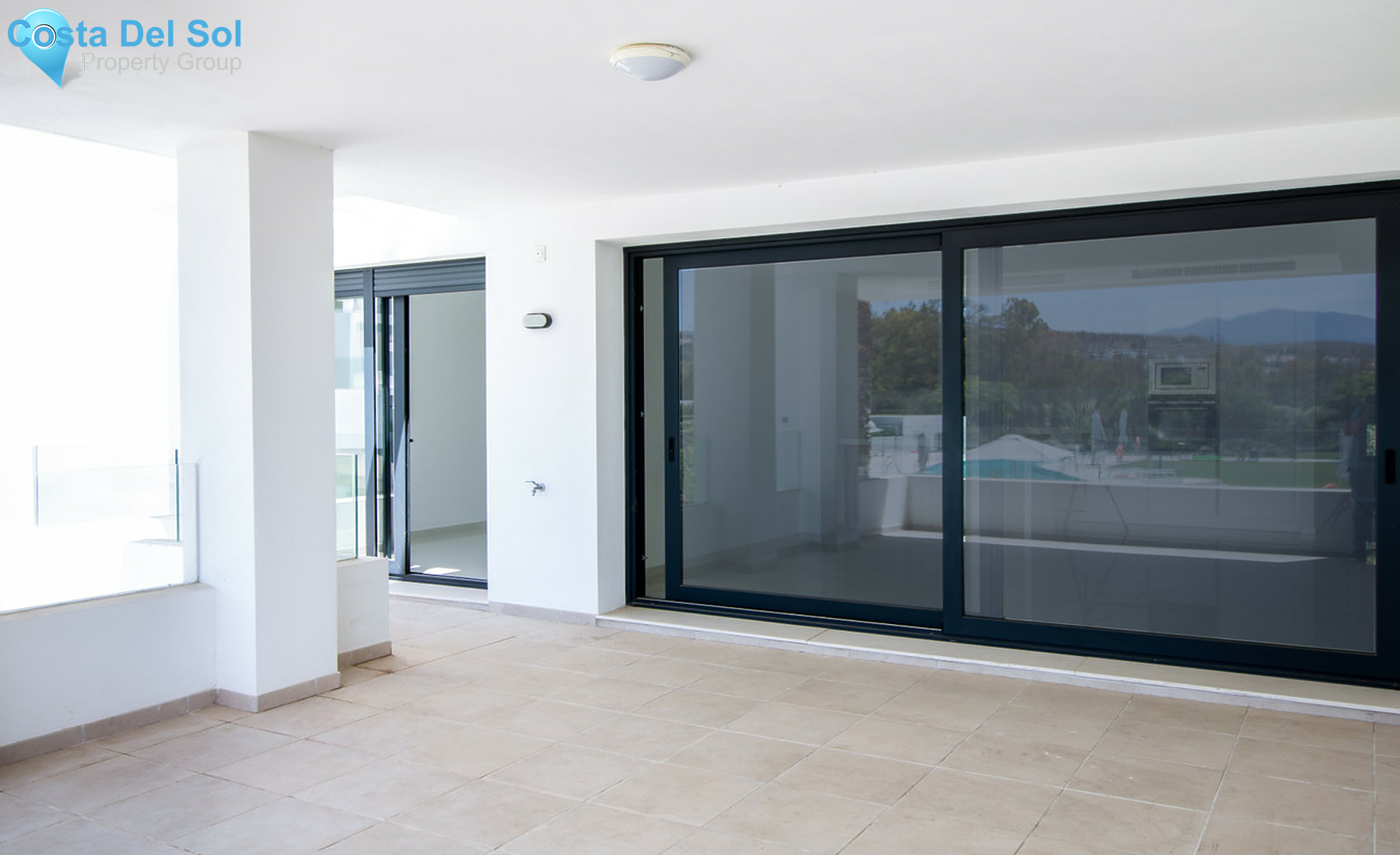 Middle Floor Apartment in Benahavís-1502130