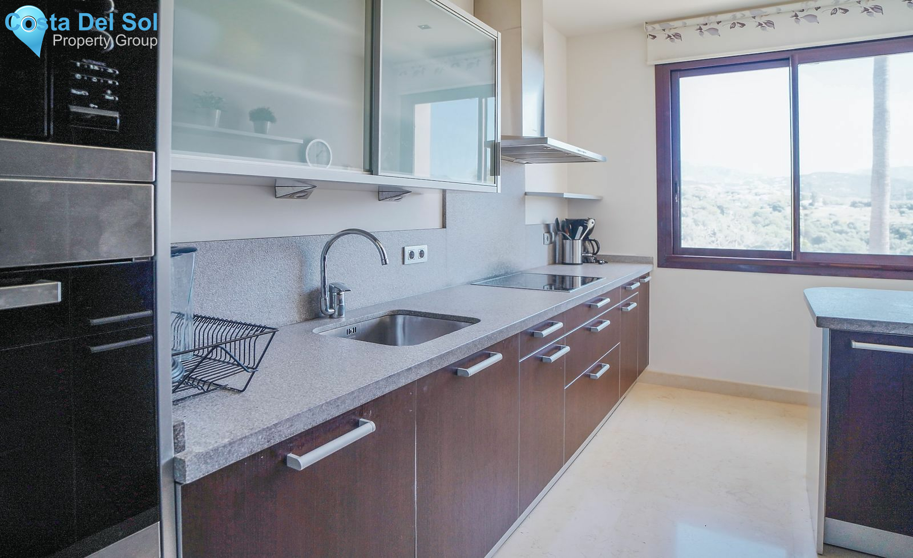 Middle Floor Apartment in Benahavís-1142847
