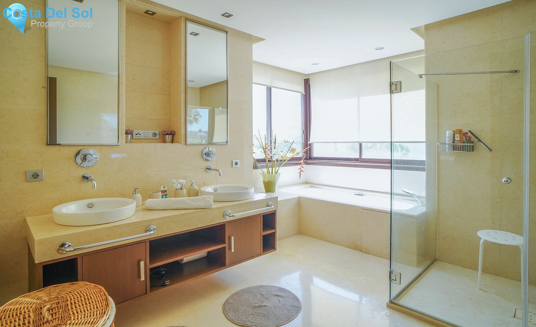 Middle Floor Apartment in Benahavís-1142849