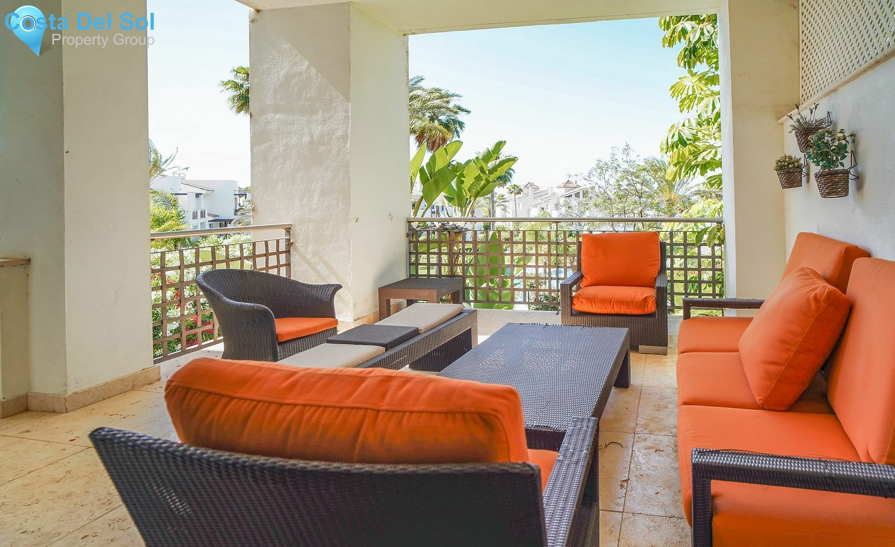 Middle Floor Apartment in Benahavís-1142835