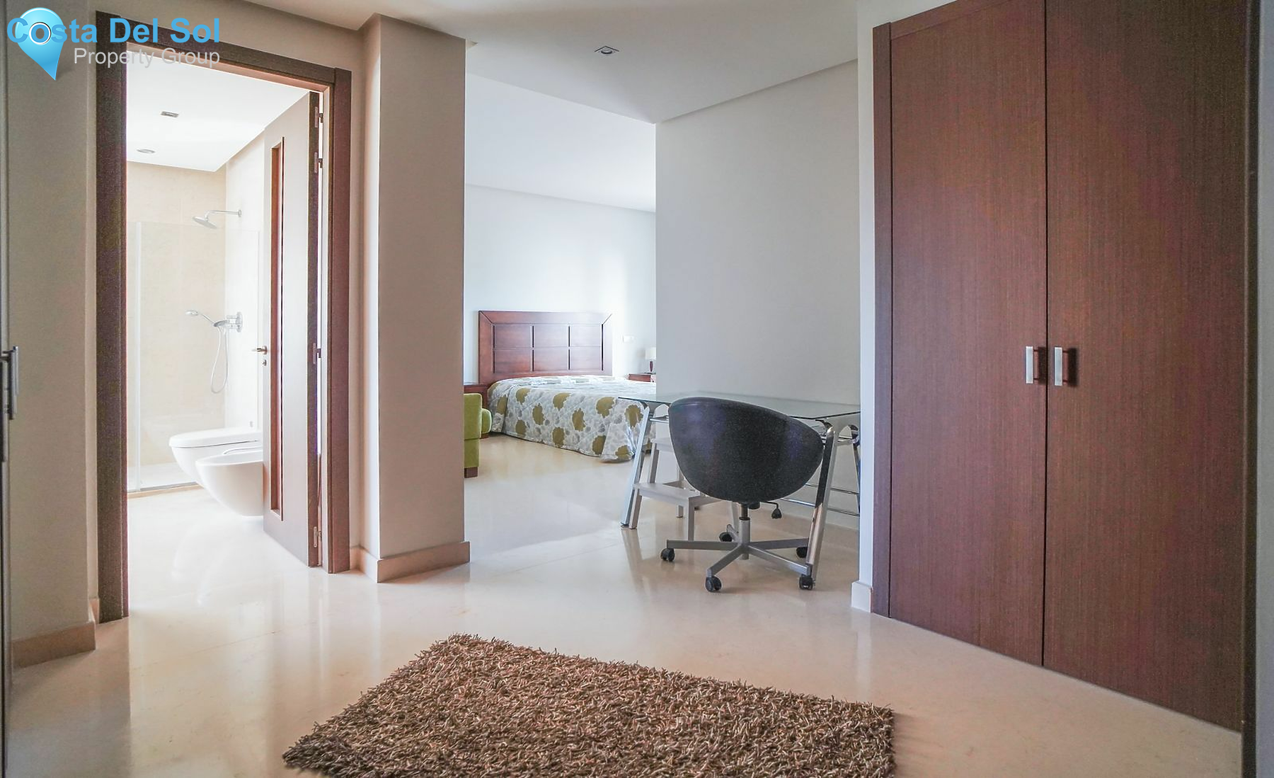 Middle Floor Apartment in Benahavís-1142841