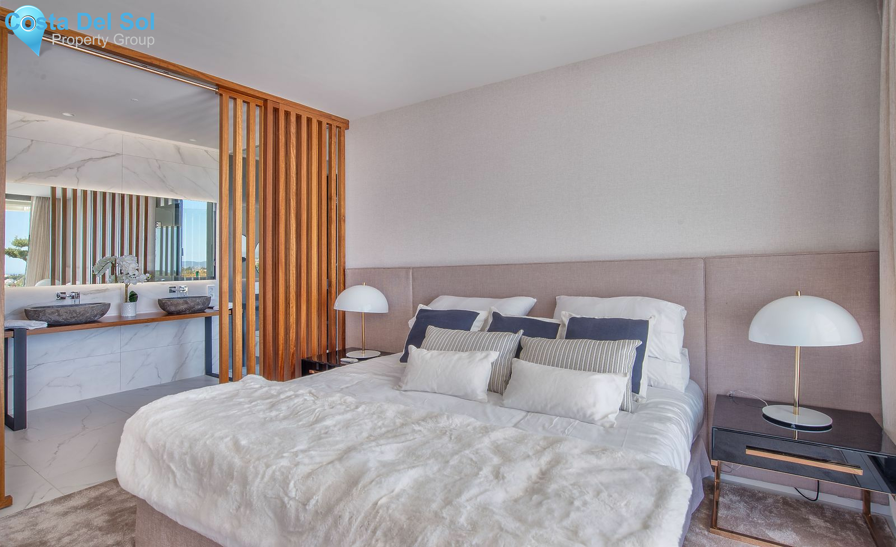 Middle Floor Apartment in Benahavís-1143444