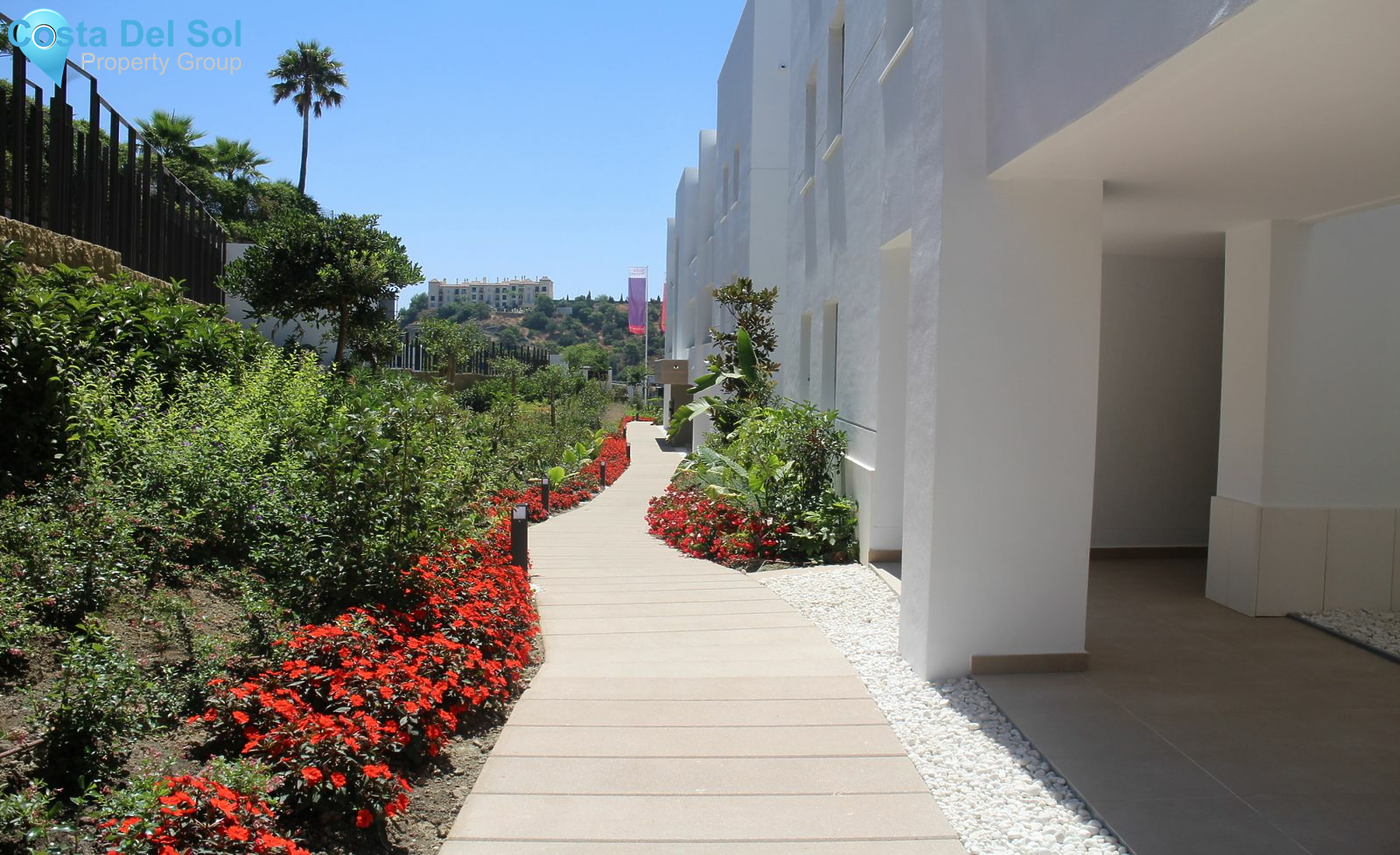 Middle Floor Apartment in Benahavís-1152130