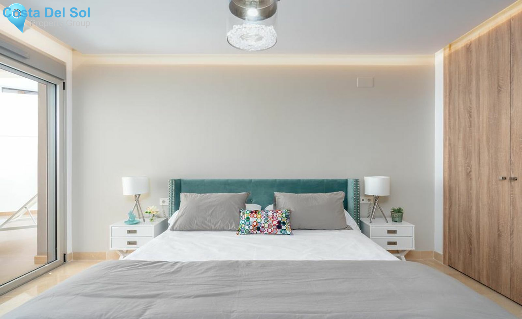 Middle Floor Apartment in Benahavís-1152121
