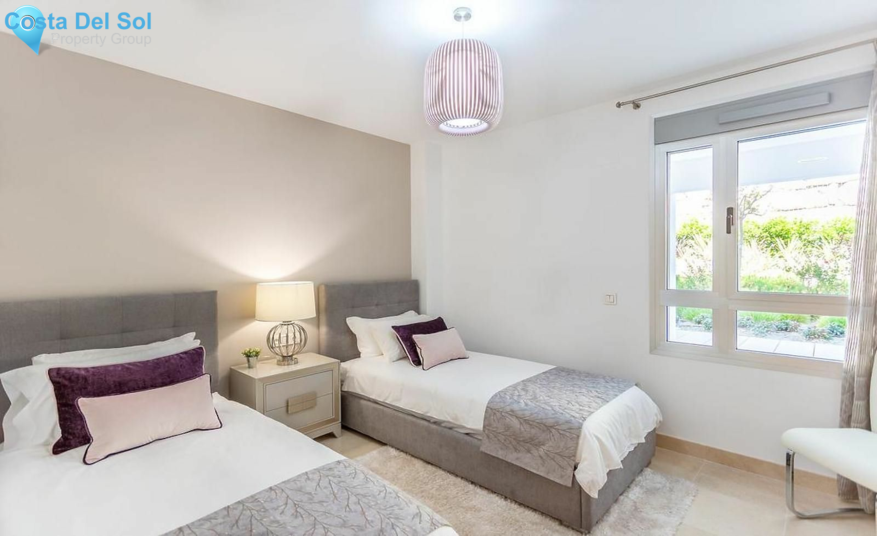 Middle Floor Apartment in Benahavís-1152123