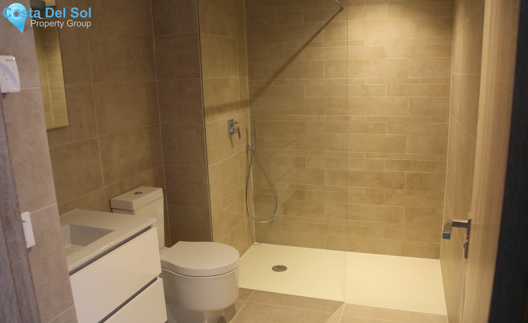 Middle Floor Apartment in Benahavís-1152124