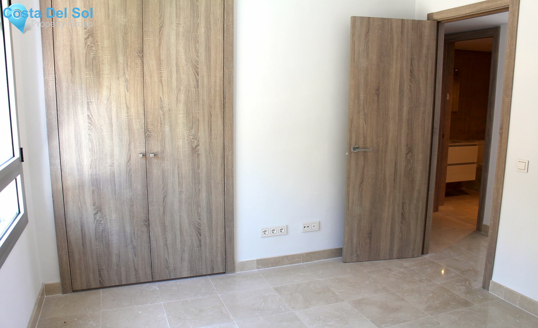 Middle Floor Apartment in Benahavís-1152125