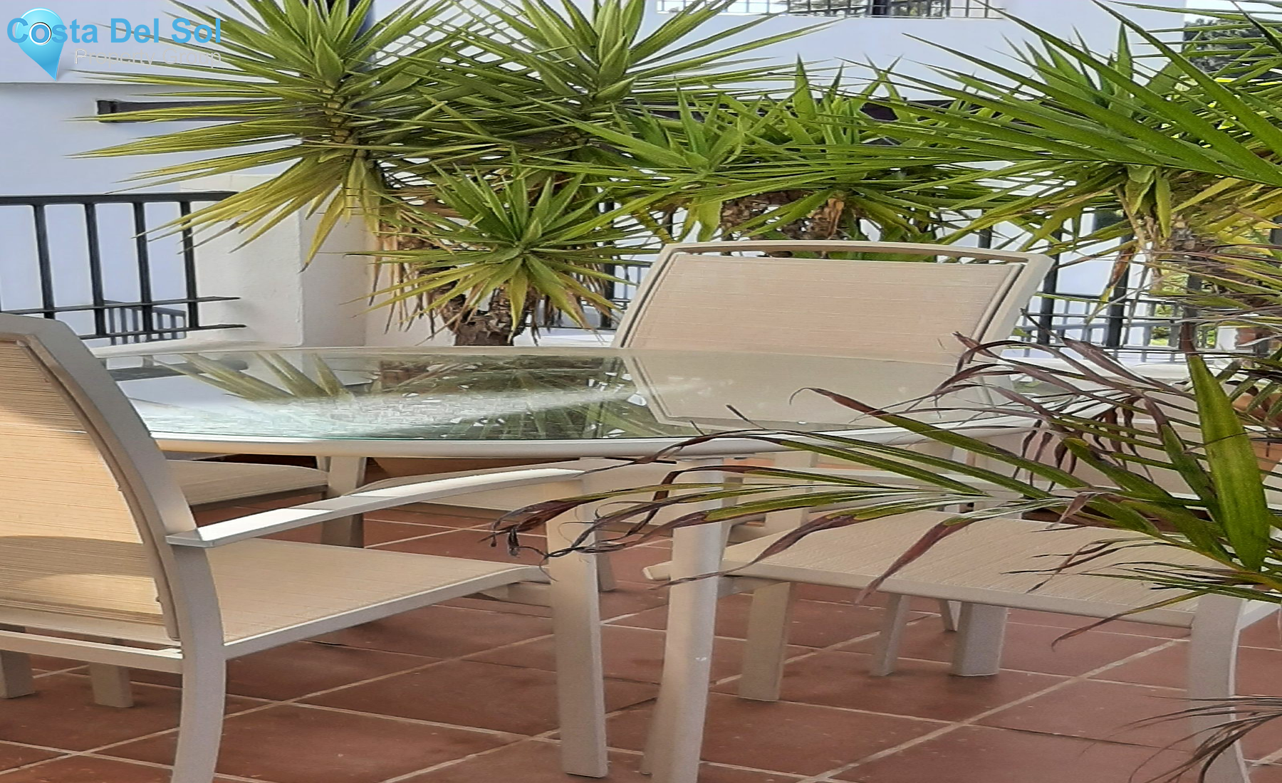 Middle Floor Apartment in Benahavís-1162200