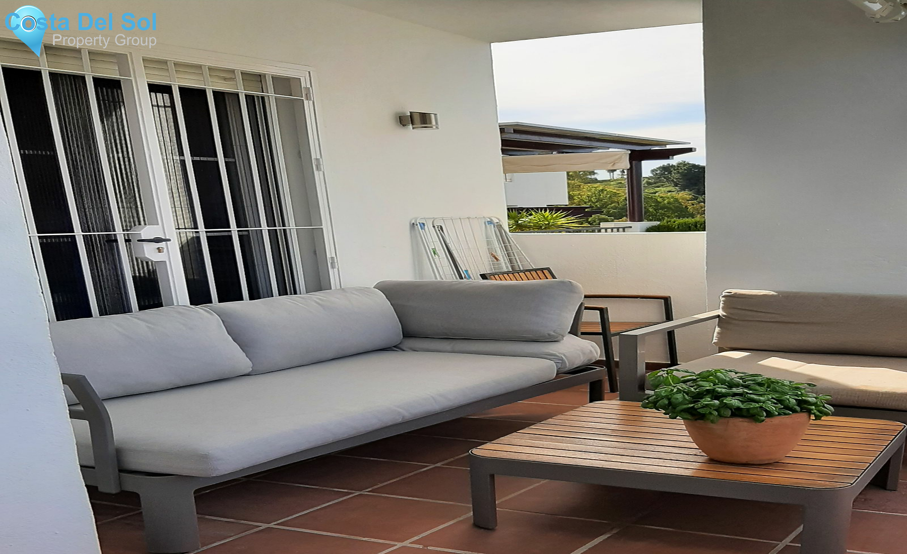 Middle Floor Apartment in Benahavís-1162201