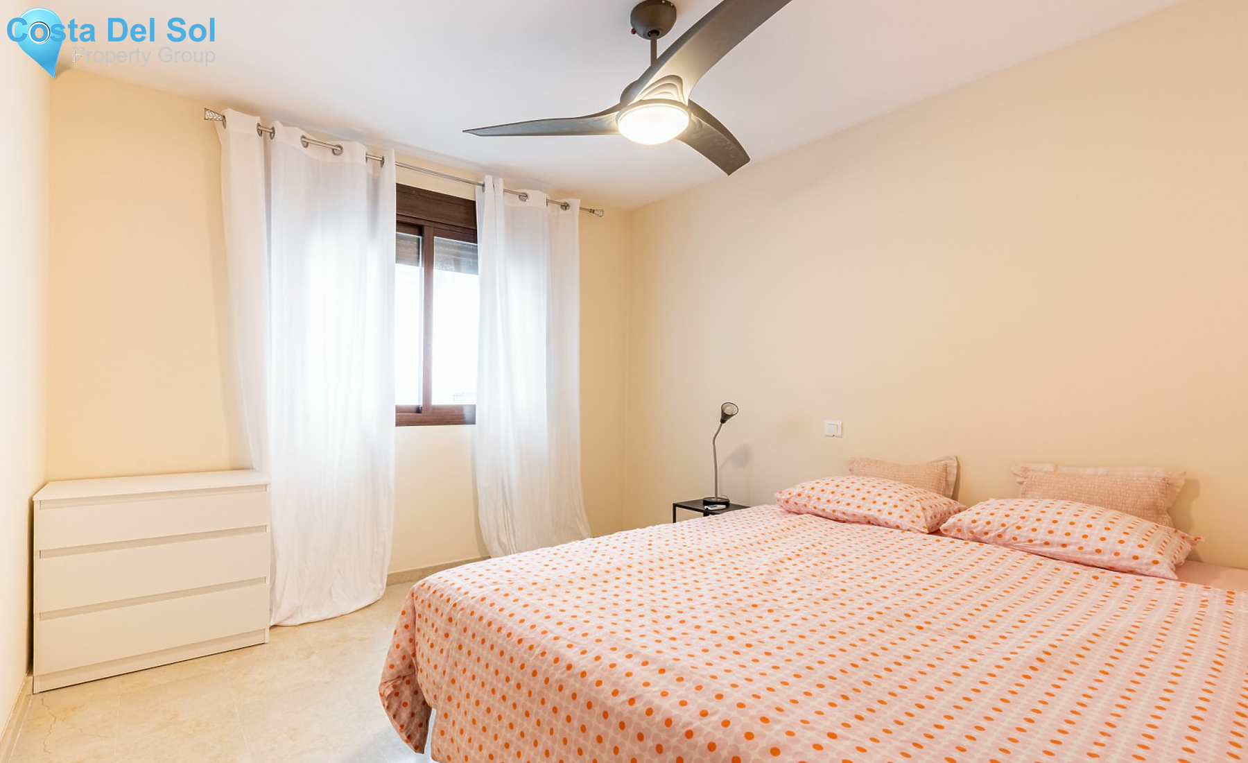 Middle Floor Apartment in Benahavís-1169835