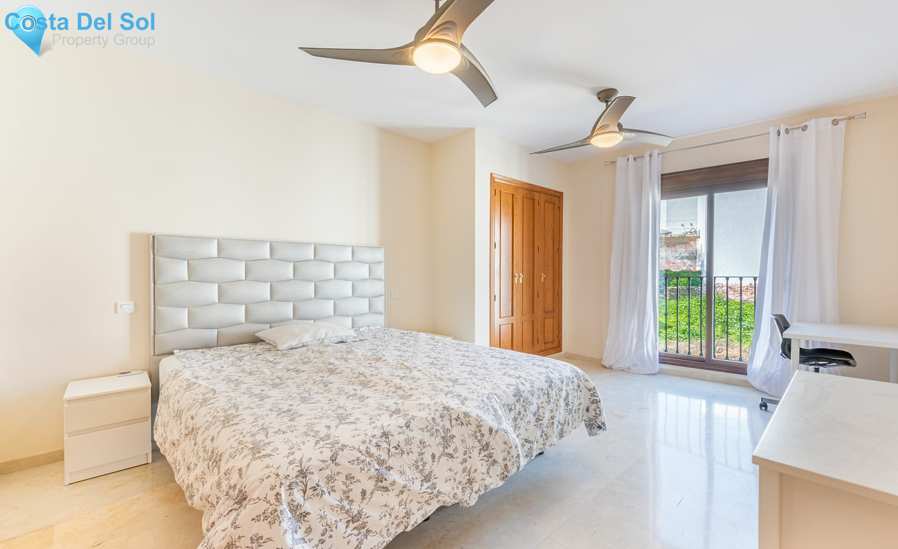 Middle Floor Apartment in Benahavís-1169830