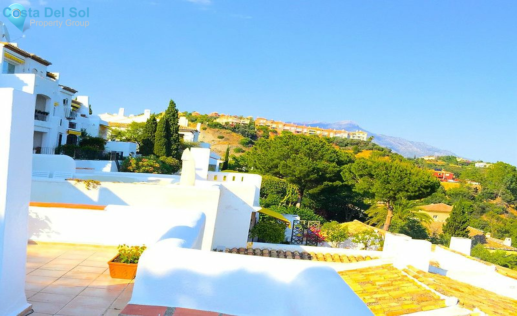 Middle Floor Apartment in Benahavís-1219409