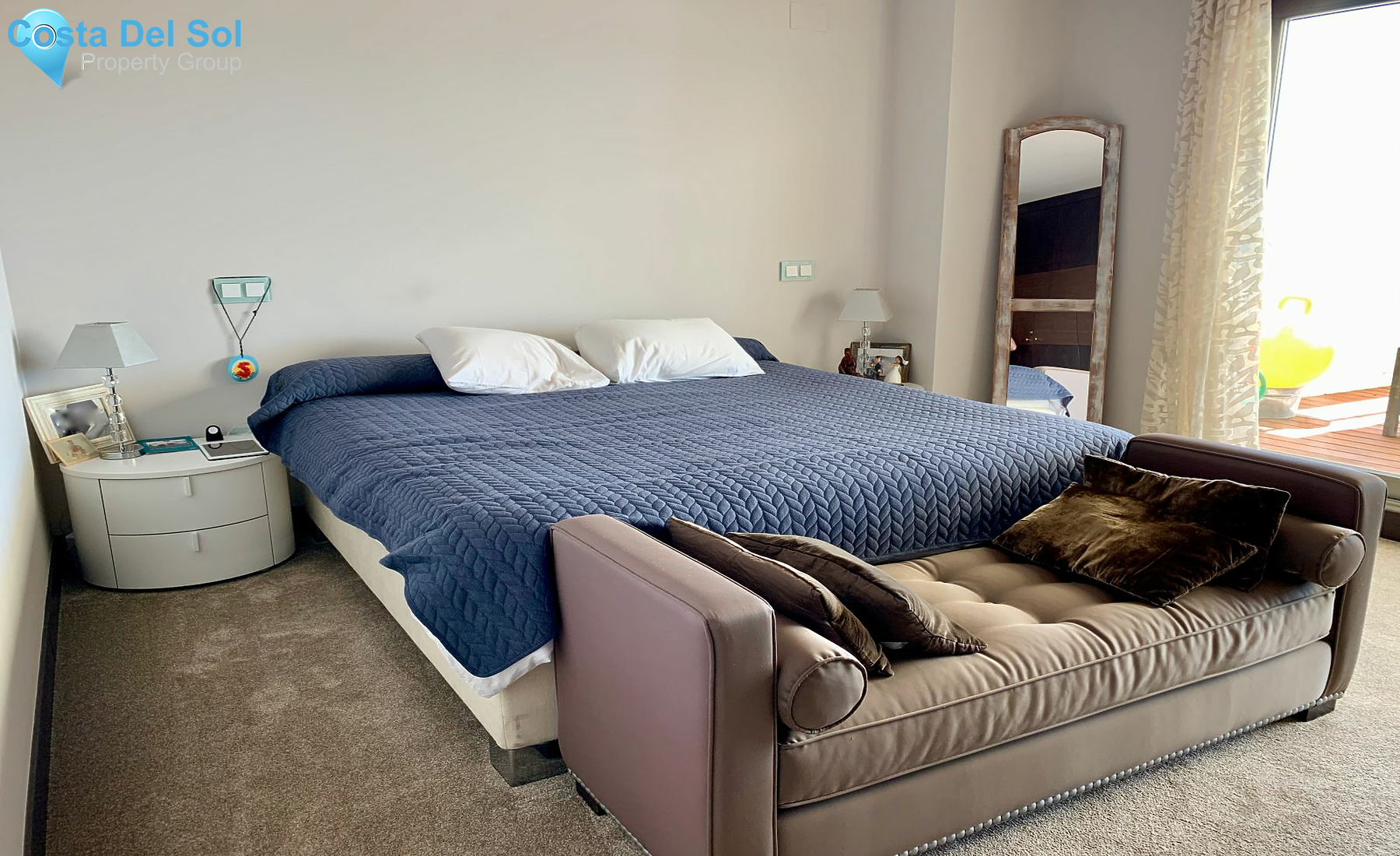 Middle Floor Apartment in Benahavís-1220808