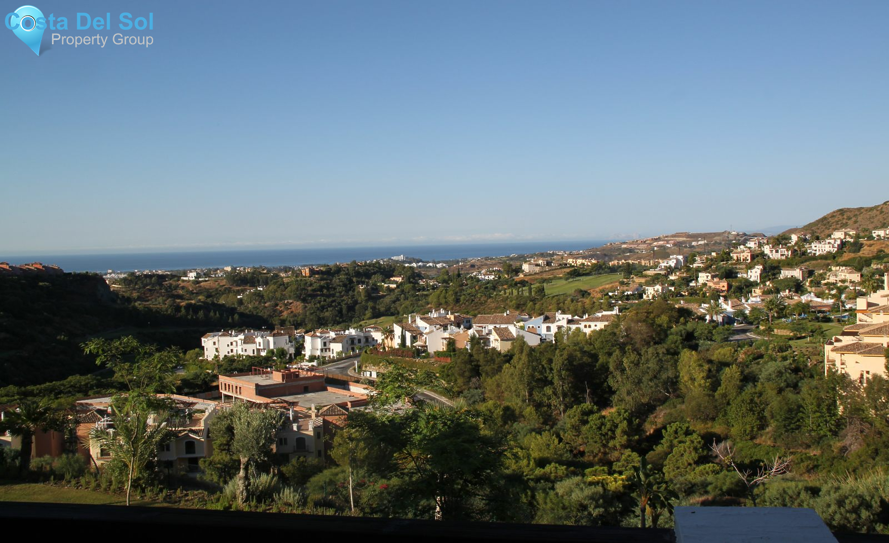 Middle Floor Apartment in Benahavís-1220799