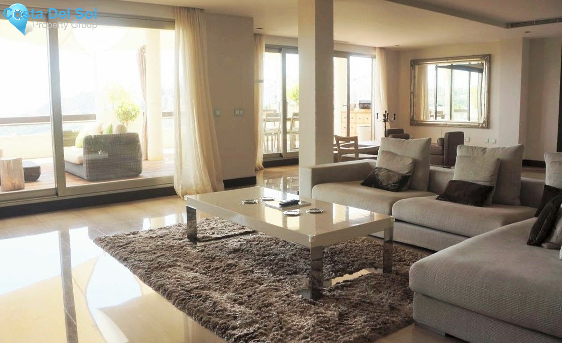 Middle Floor Apartment in Benahavís-1220800