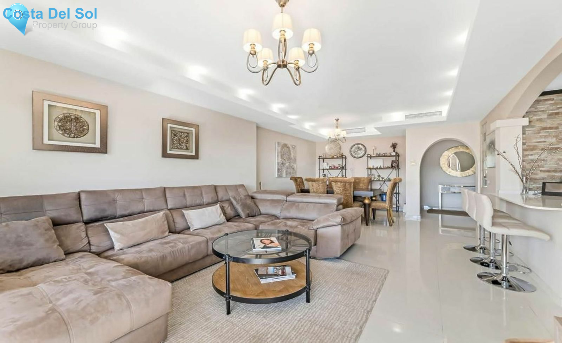 Middle Floor Apartment in Benahavís-1443219