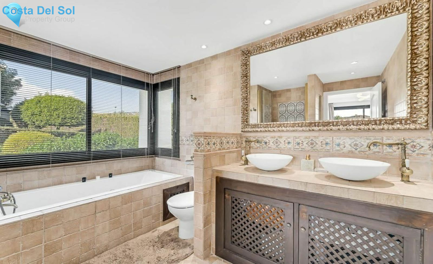 Middle Floor Apartment in Benahavís-1443229