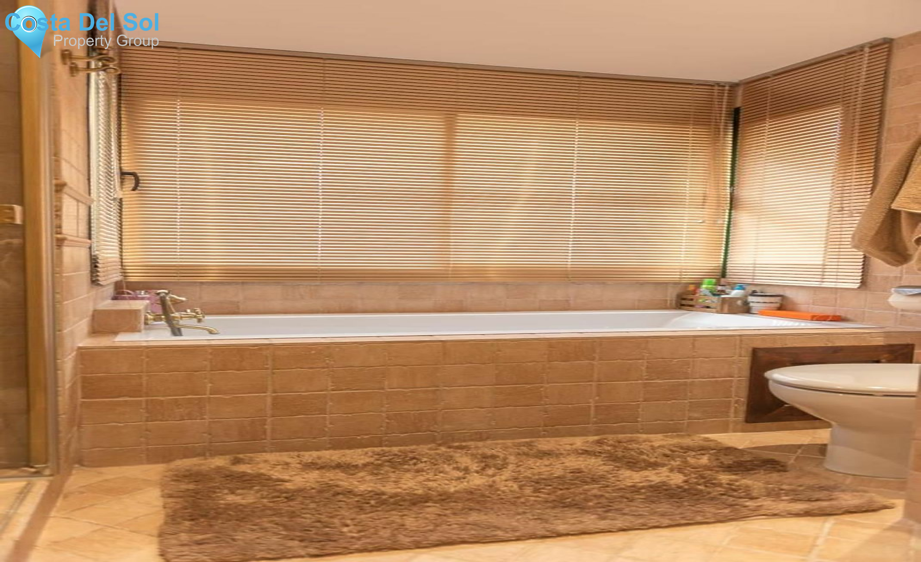 Middle Floor Apartment in Benahavís-1443230