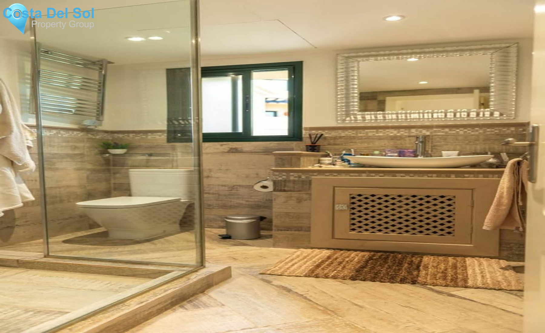 Middle Floor Apartment in Benahavís-1443231
