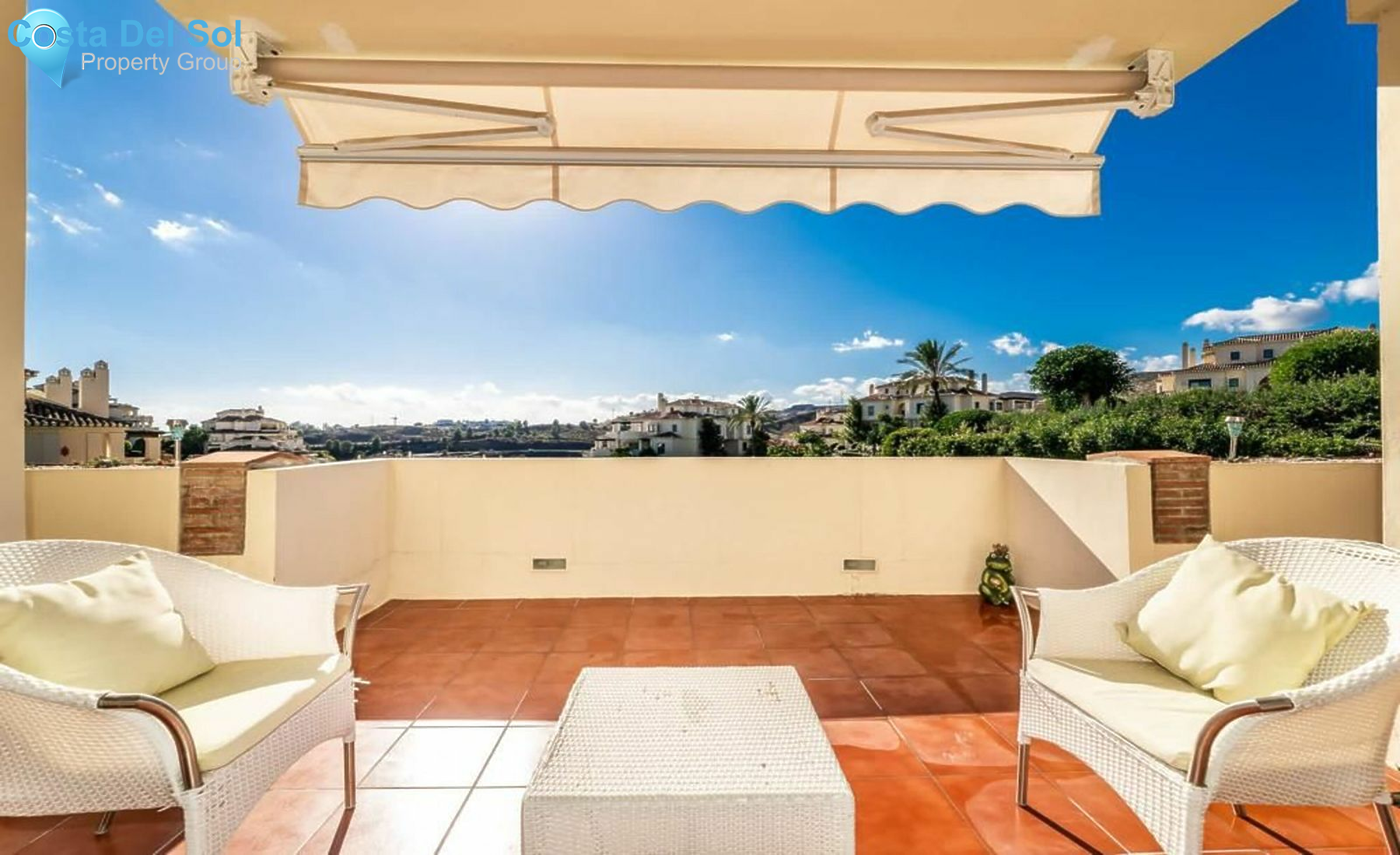 Middle Floor Apartment in Benahavís-1443237