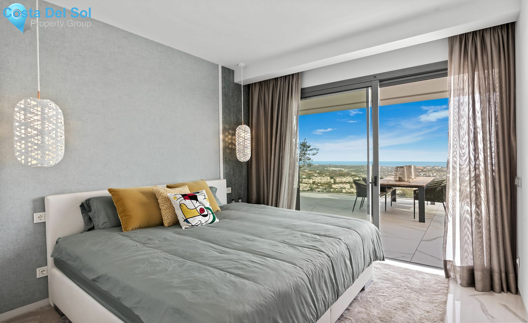 Middle Floor Apartment in Benahavís-1463875