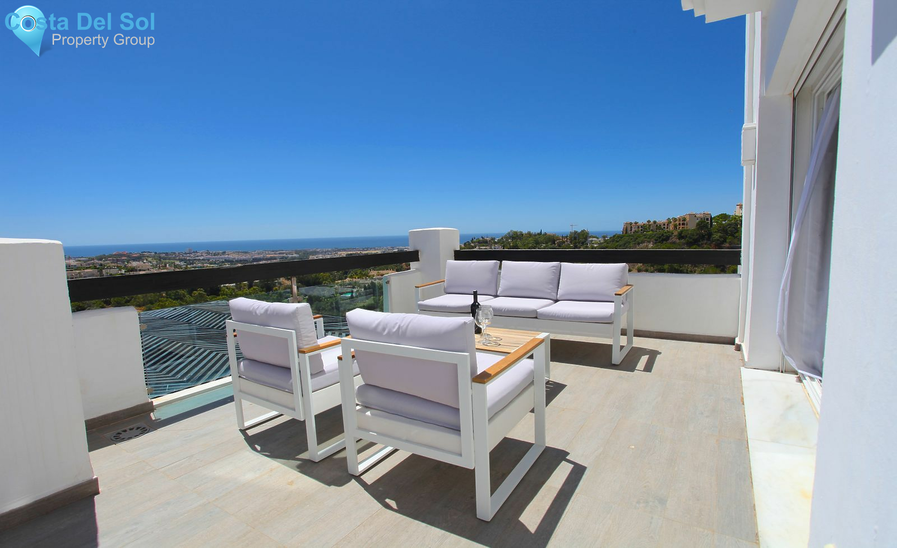 Middle Floor Apartment in Benahavís